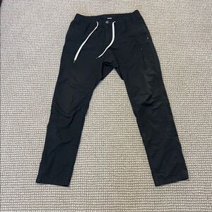 Vuori Men’s Ripstop climbing pants Charcoal Grey/Black Size Medium